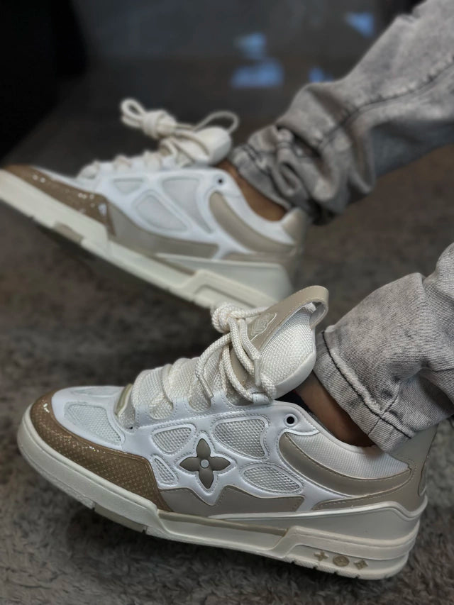 Tenis LV